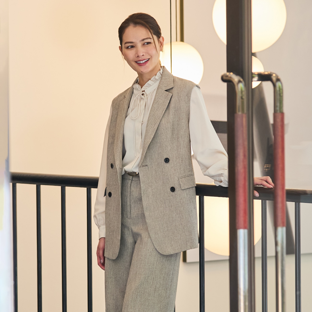 THE THIRD SUITS ダブルジレ シャークスキン|O42_GSGL2511 - ORIHICA