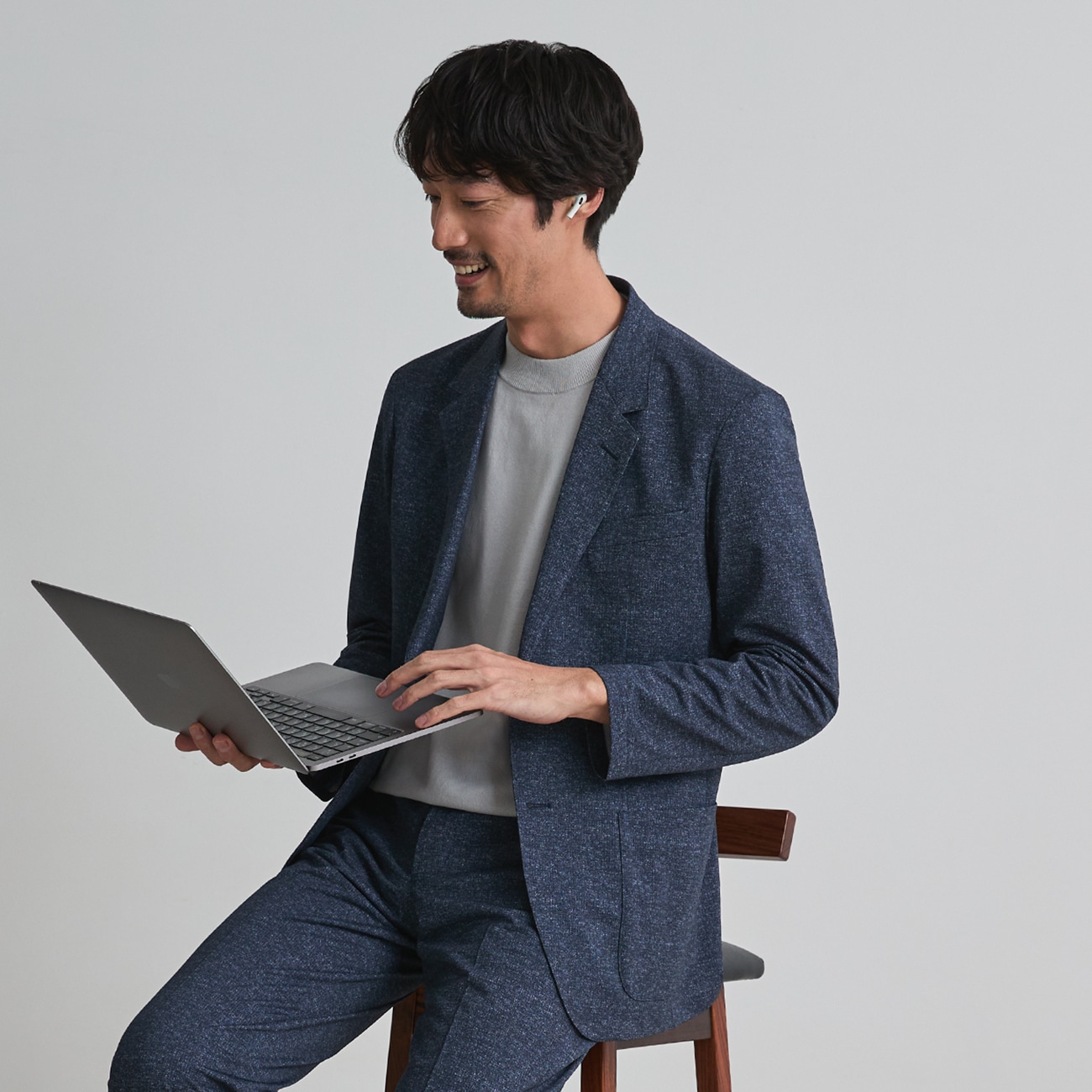 美品✨オリヒカ THE THIRD SUITS BIZSPO 洗濯可ネイビー 株式会社AOKI