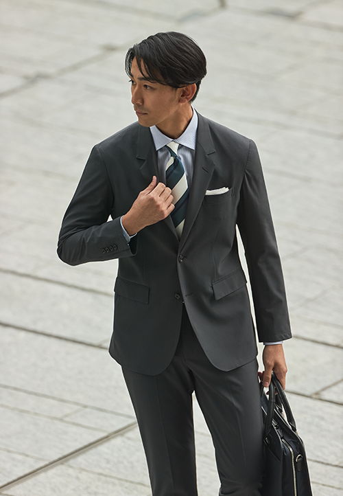 THE THIRD SUITS®チャコールグレーのセットアップスーツ