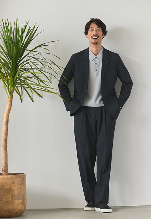 通気性抜群サッカー素材のセットアップスーツ