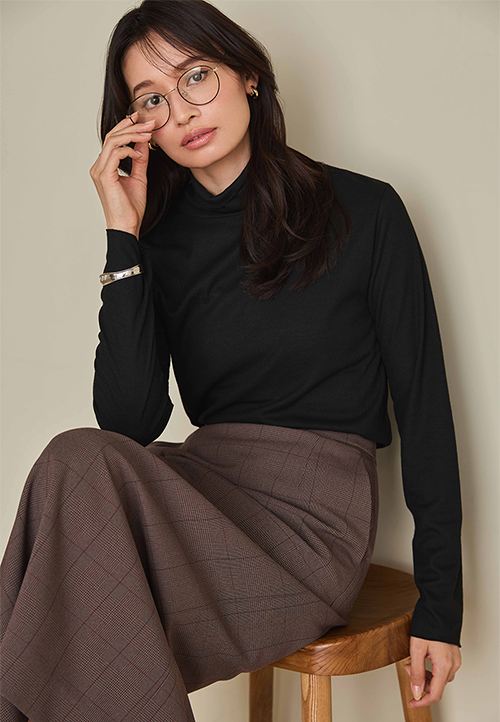 シアーカットソーで秋の大人LOOK