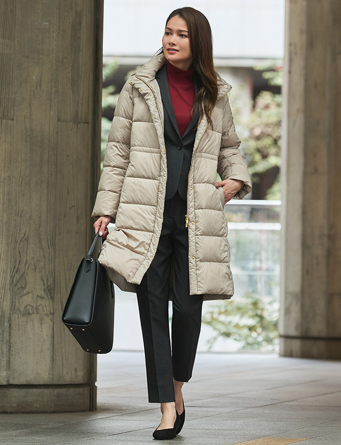 フード付きダウンコート