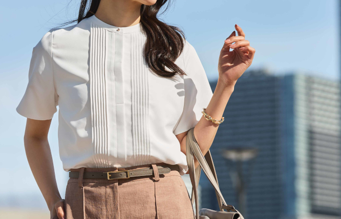 白ブラウスの透けないインナーの選び方と透ける時の対策方法