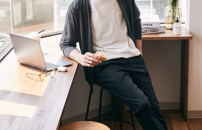 ノマドワーカー必見！ どんな服装で仕事をすると良い？