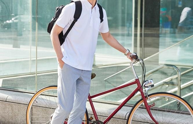 夏のオフィスカジュアルコーデのご紹介 ~男性編~
