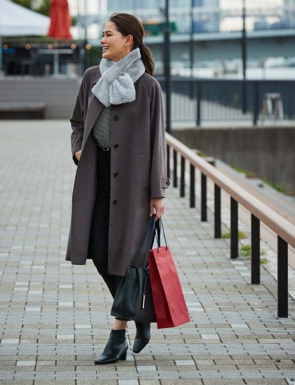 Wool soutien collar coat