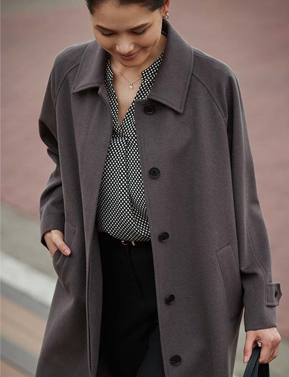 Wool soutien collar coat