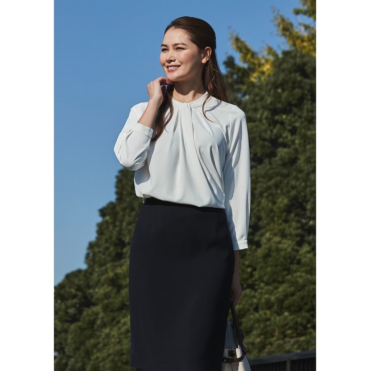 CLASSY.ONLINE3月掲載 山本美月さん着用アイテム＞ORIHICA美ラク