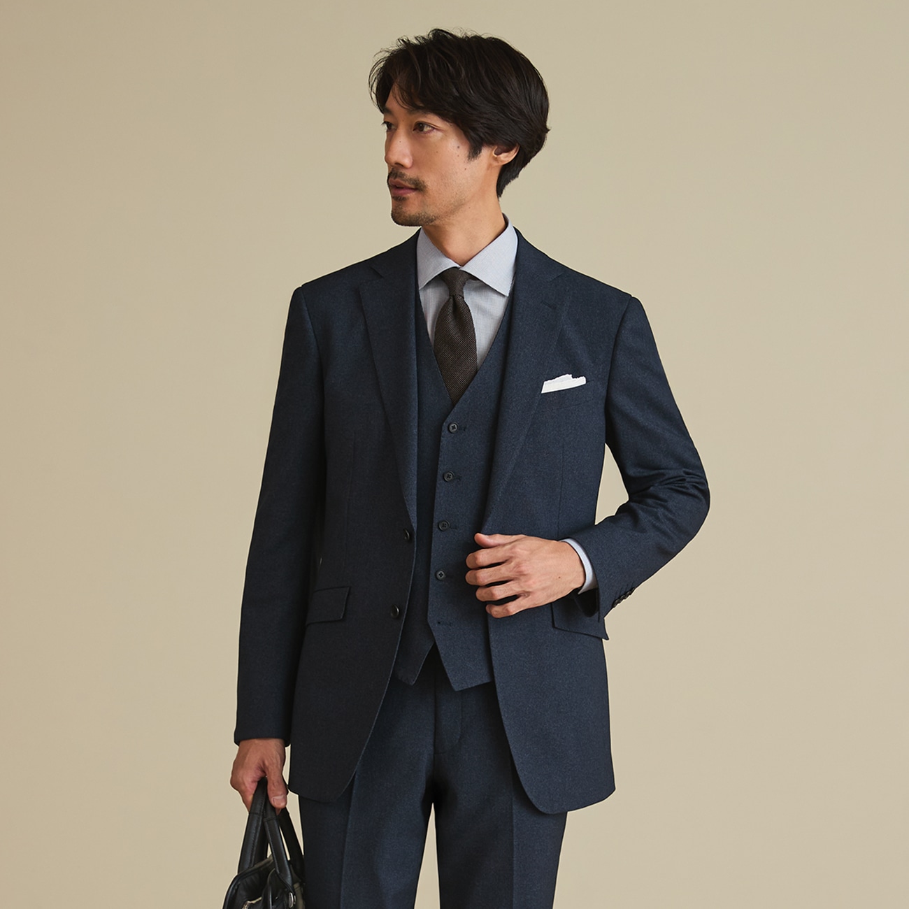 スマートテックスーツ 3ピース アジャスター付き 織柄無地 2つボタン
