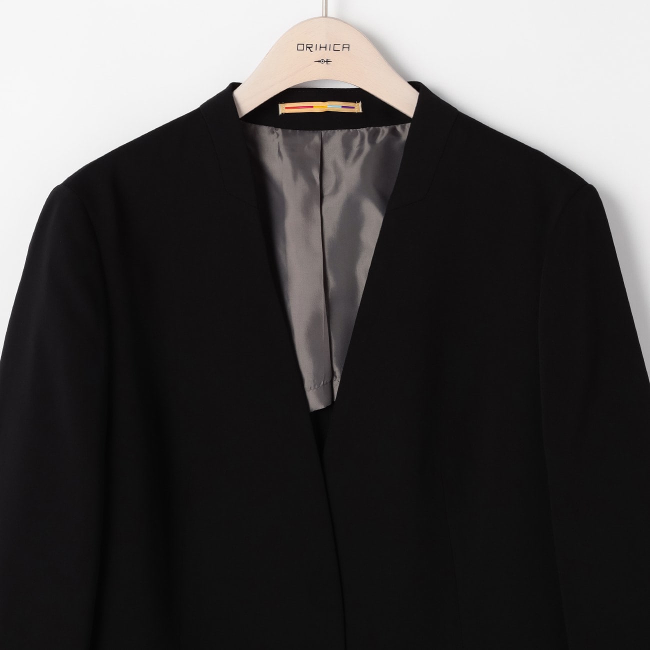 【WEB限定サイズ展開あり】THE 3rd SUITS 黒無地 ノーカラー 