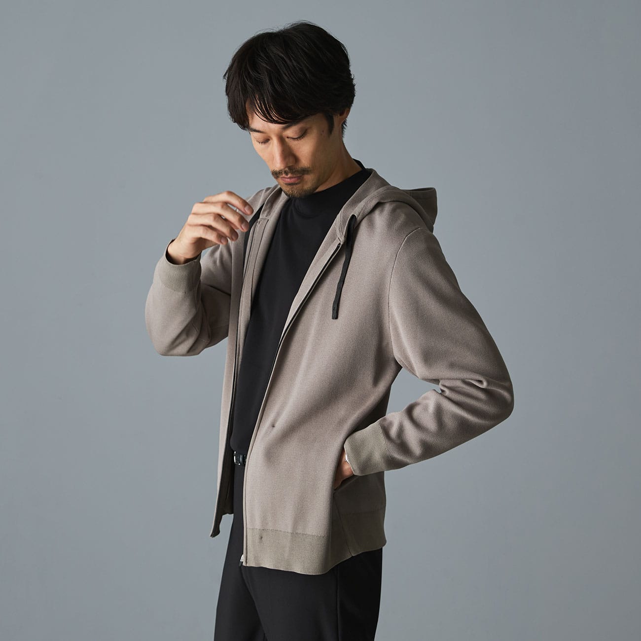 ビズニットテック（BIZ KNIT TECH） ニットパーカ BIZSPO