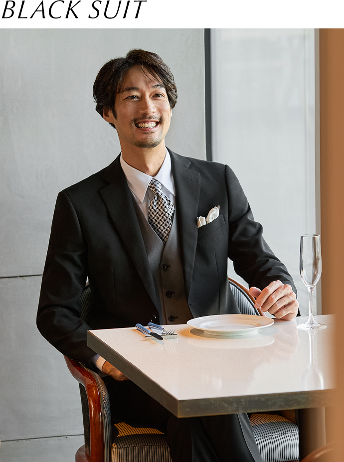 BLACK SUIT