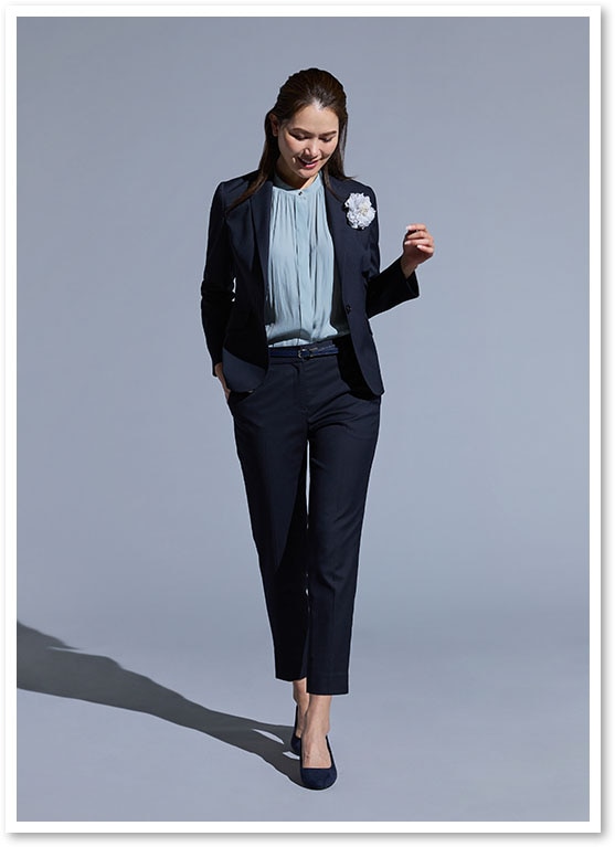 オリヒカ　ノーカラー　パンツスーツ　Ｌ　ネイビーブルー ORIHICAオリヒカ ノーカラーパンツスーツ紺THETHIRDSUITS