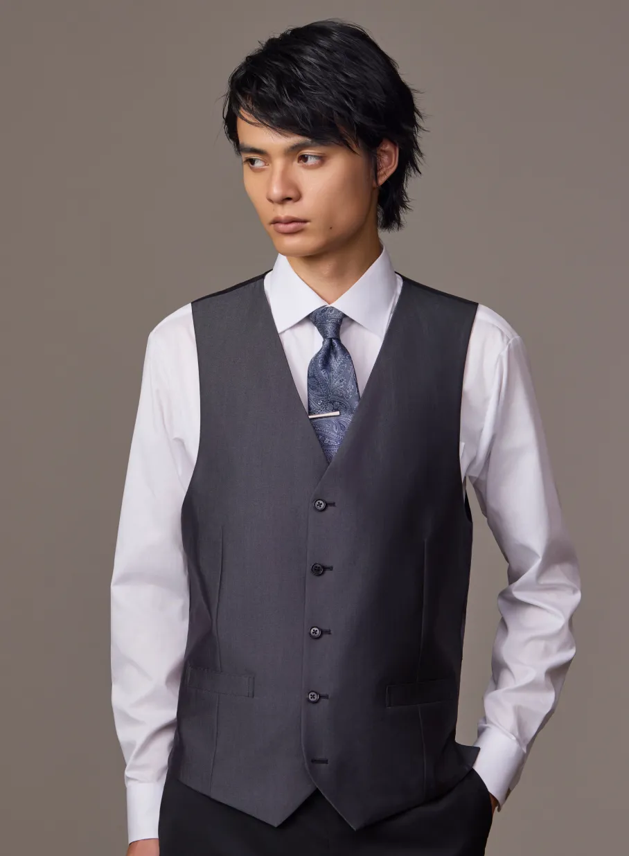 ブラックのウォッシャブルスーツ＋別売りのジレ