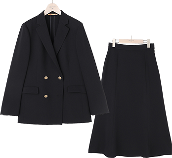 ダブルジャケット×フレアスカート